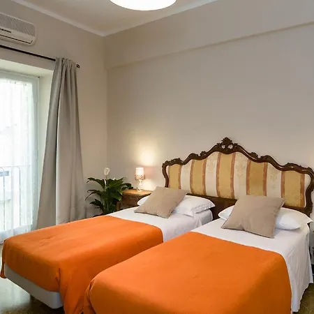 I Portici Di Sottoripa Bed & Breakfast Janov