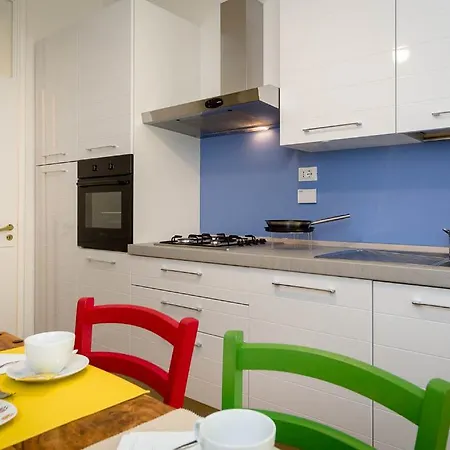 I Portici Di Sottoripa Bed & Breakfast 2*
